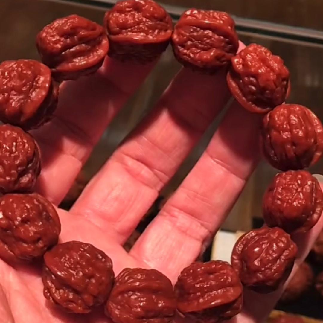 核缘文玩核桃店
