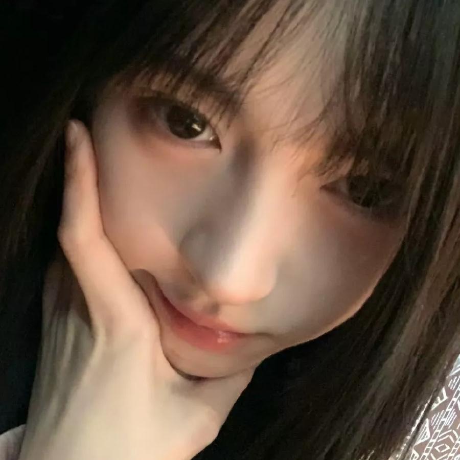 口念阿弥陀，眼睛到处锁