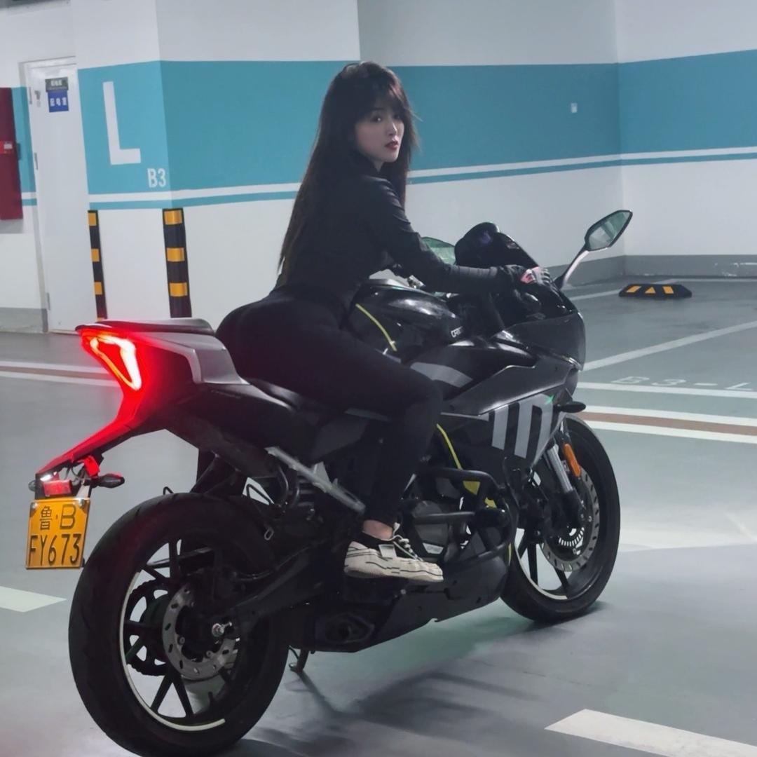 痞妮儿