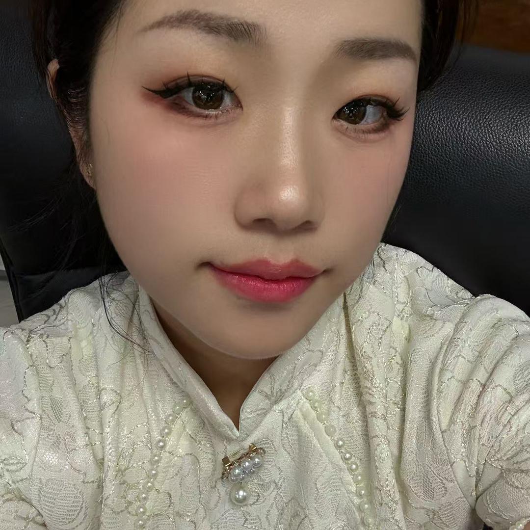 蜜桃家的小彩店