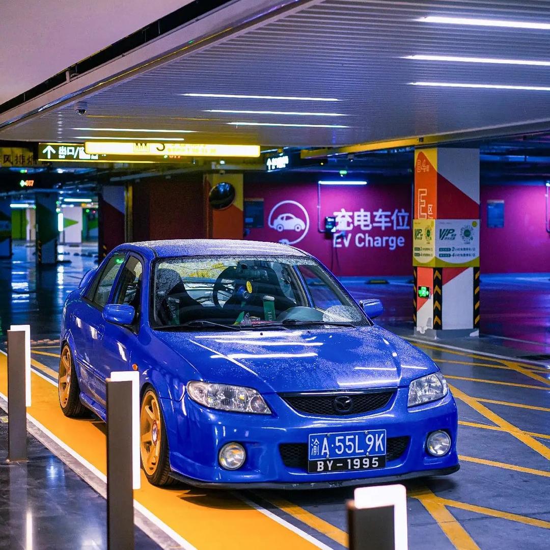 重庆義渡个性车库