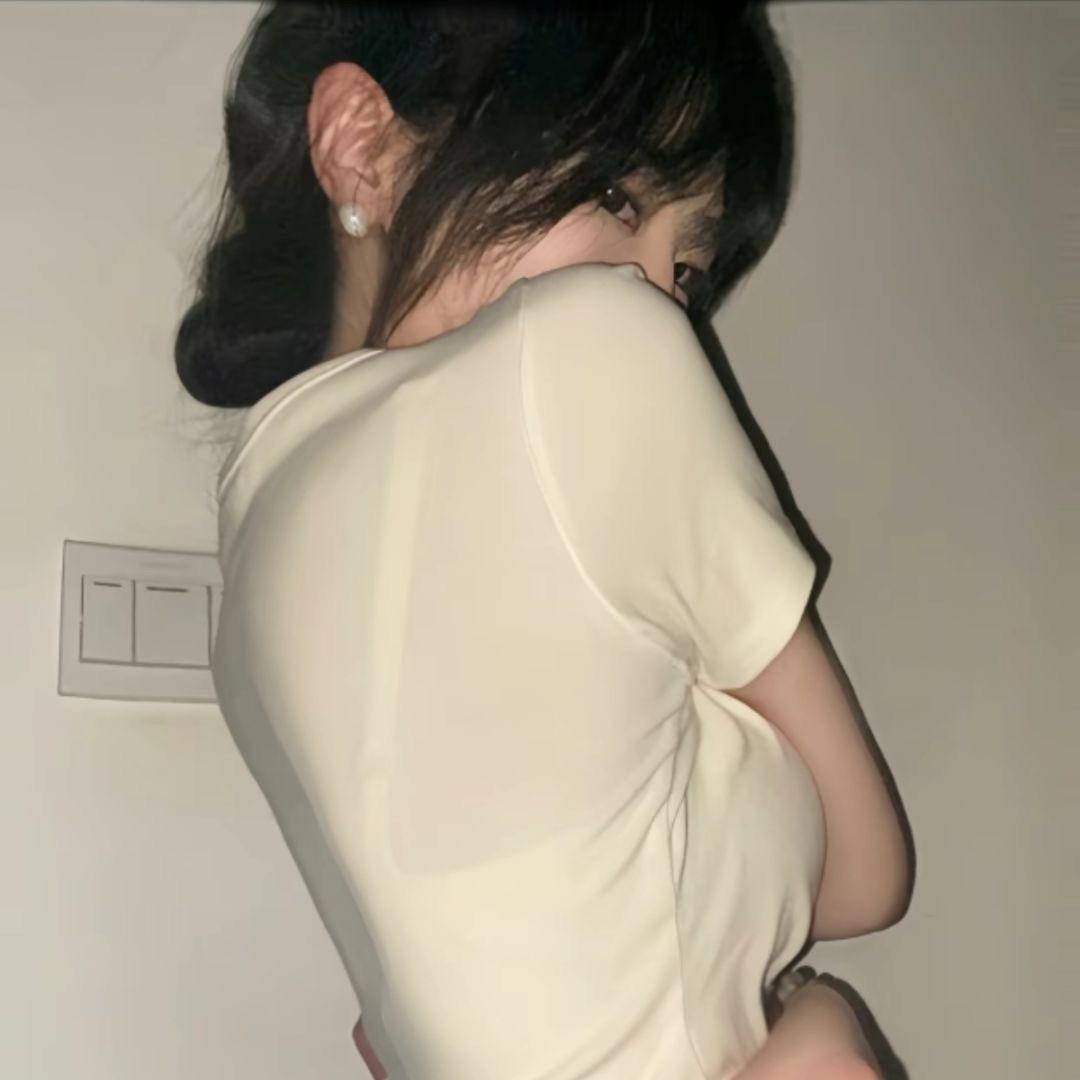 A项城中专美容化妆-月月老师