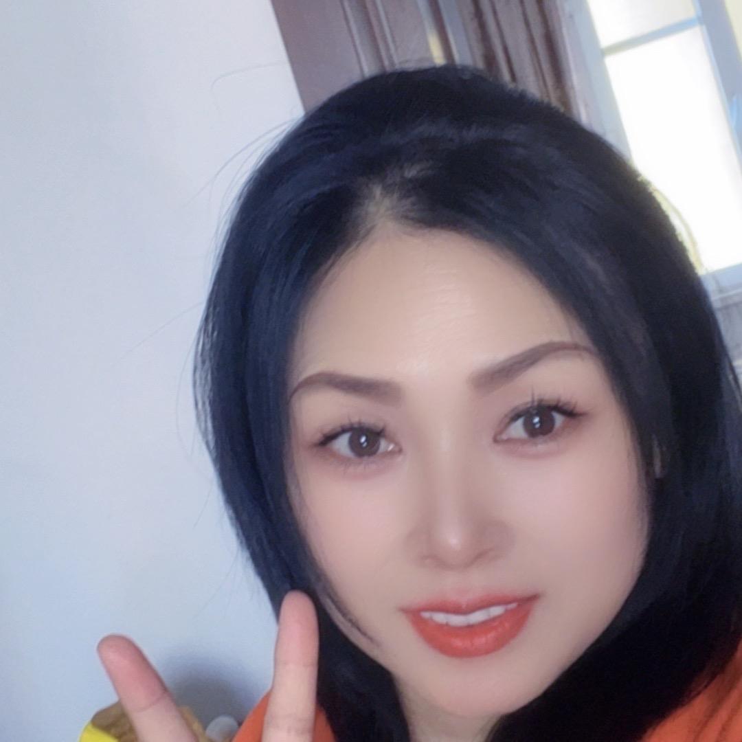 佳莹