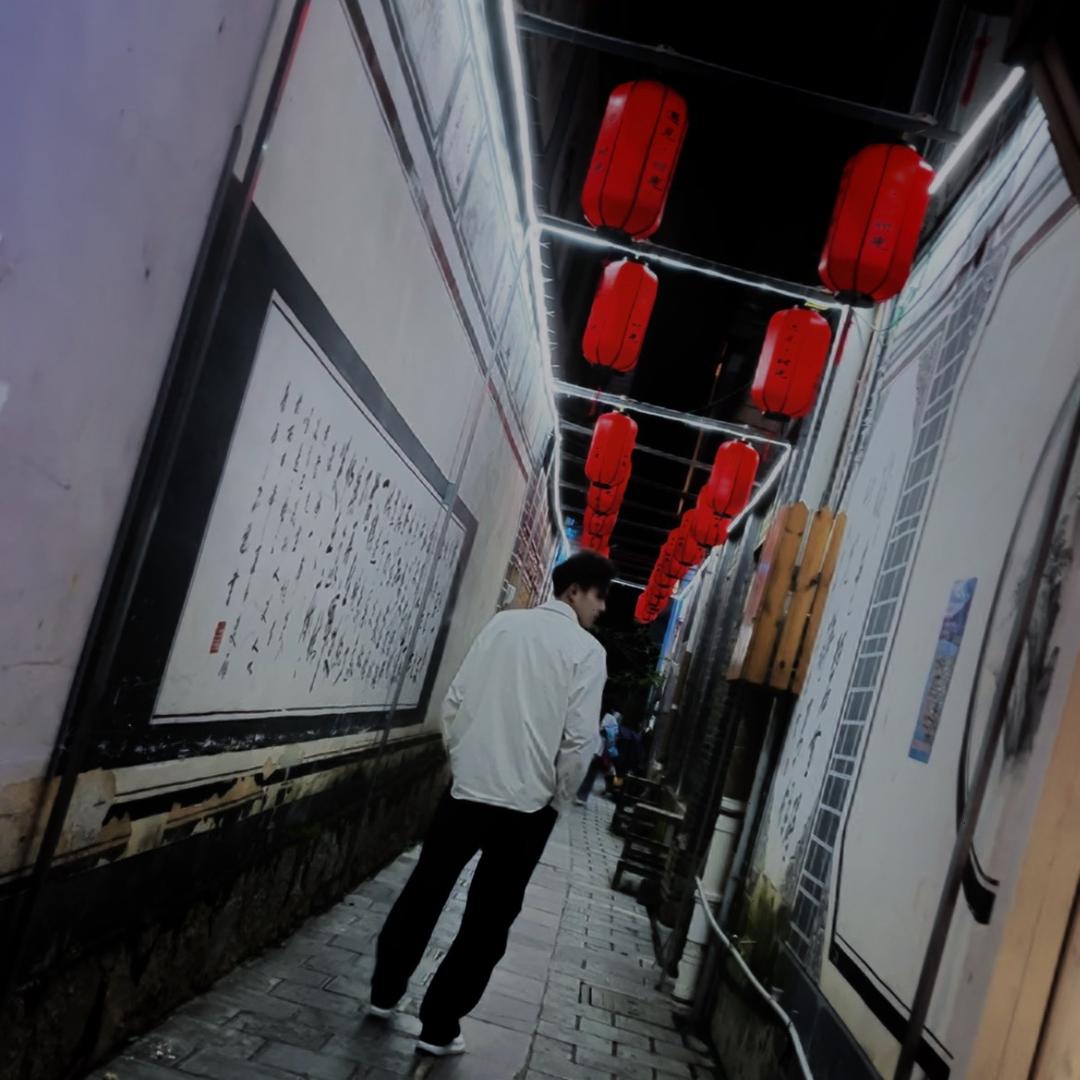 毕节安星二手车（暴雨）