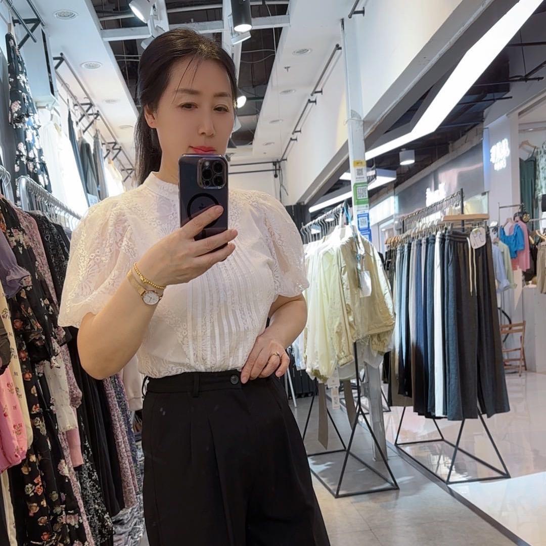 上海兰月女装批发