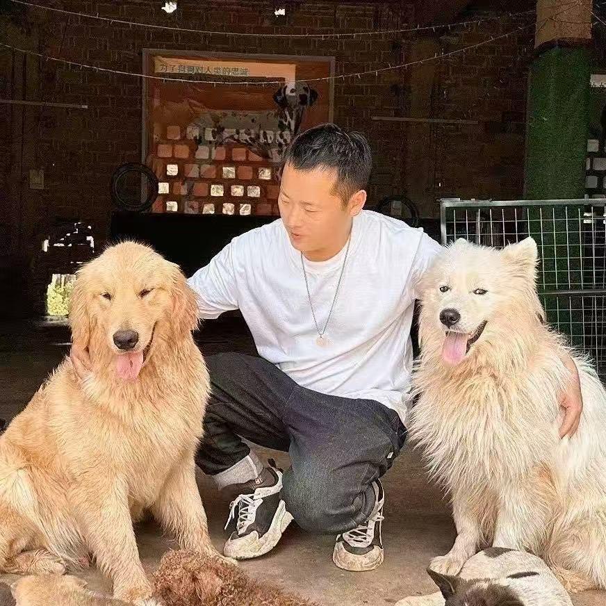 万年杨哥以商行善