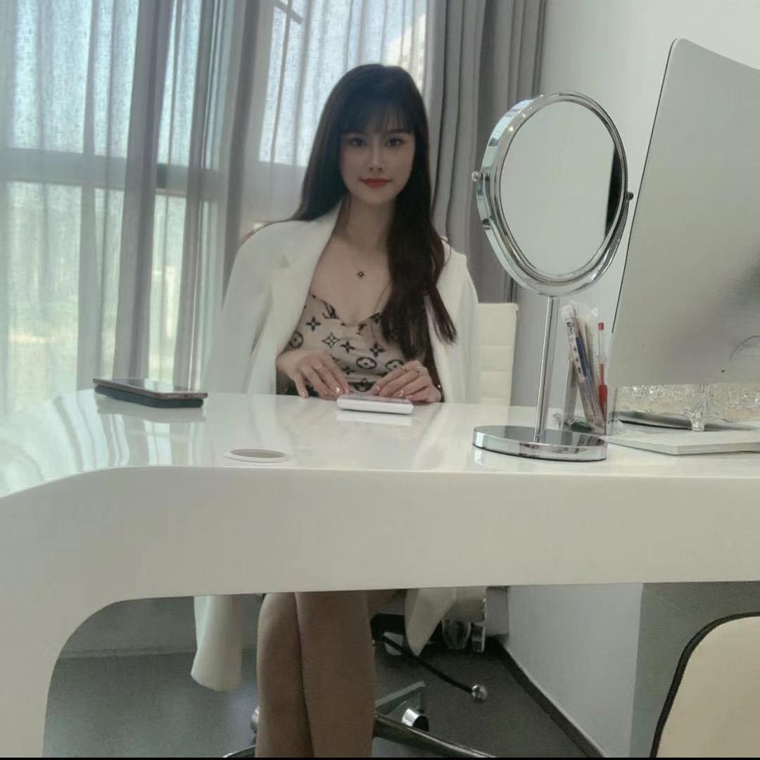 姚小姐女装