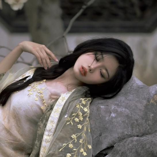 凭风以西 (西风)