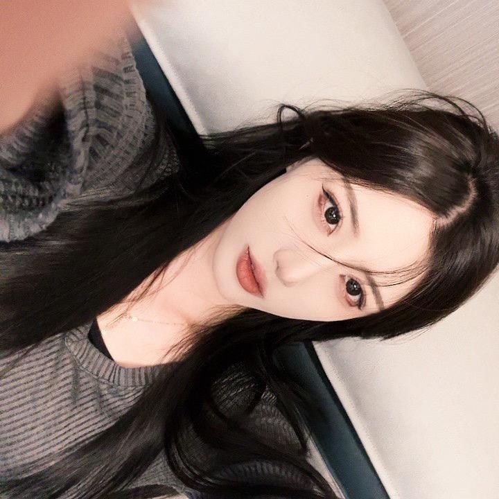欣欣.