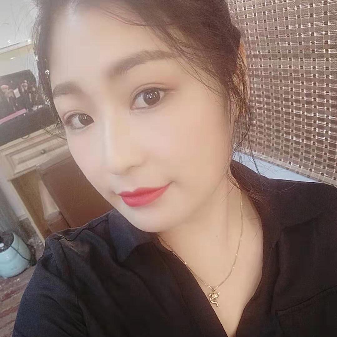 Susu苏苏呀（微胖穿搭）