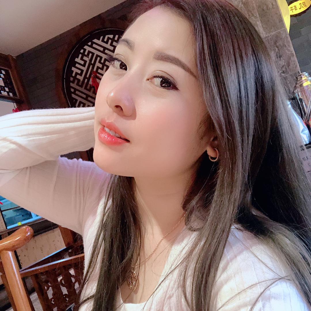 娜个女人