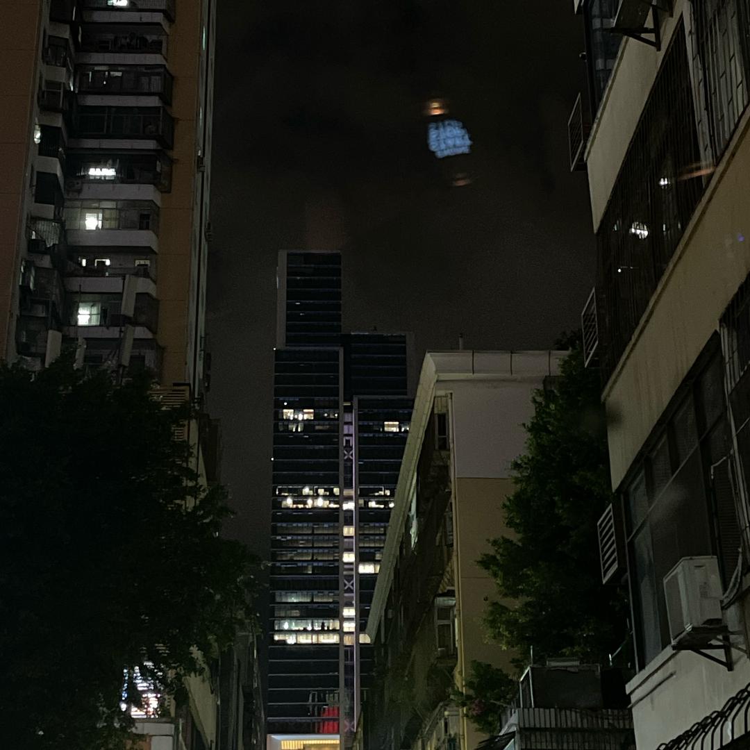 Zz家的包包