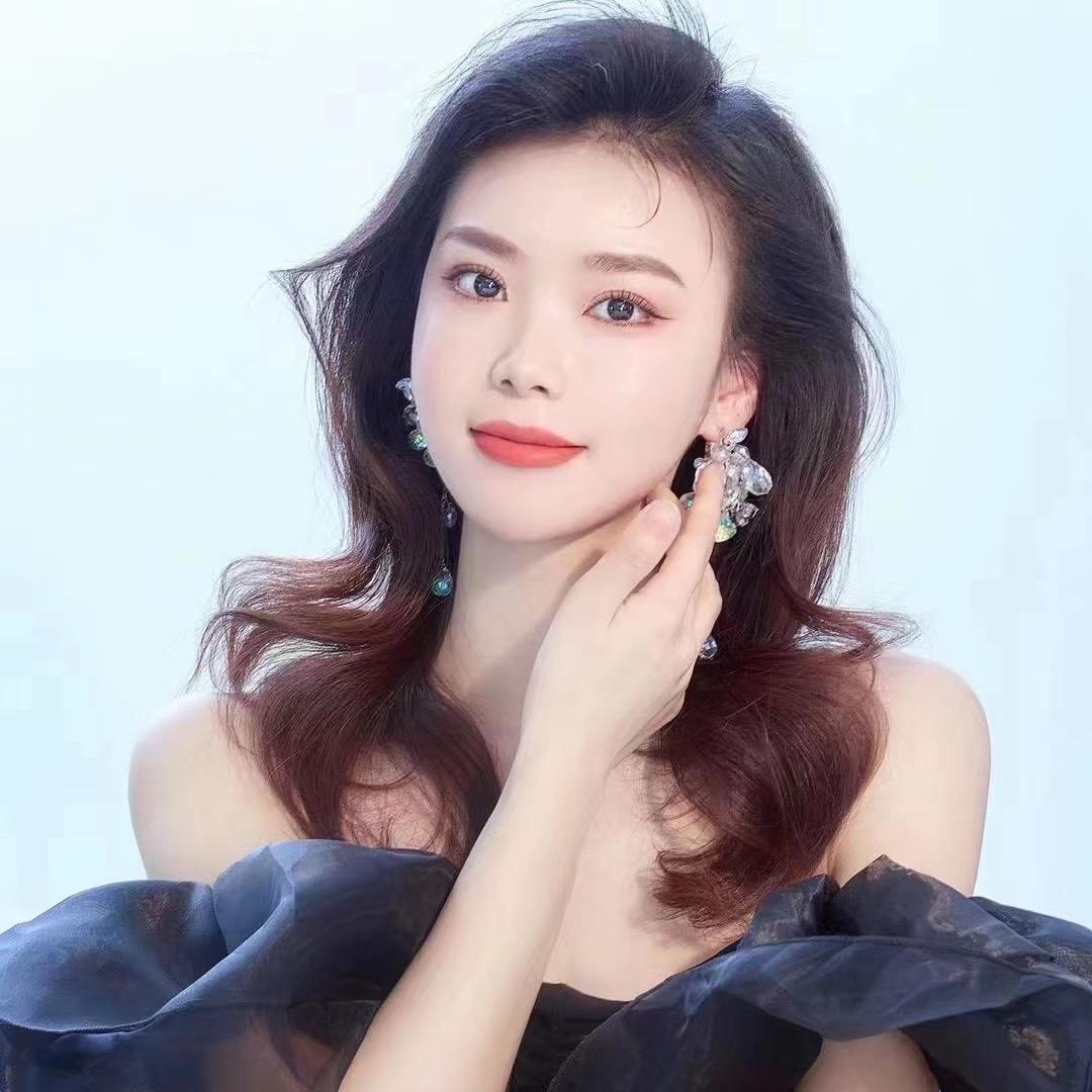 桂林美业化妆美甲培训学校