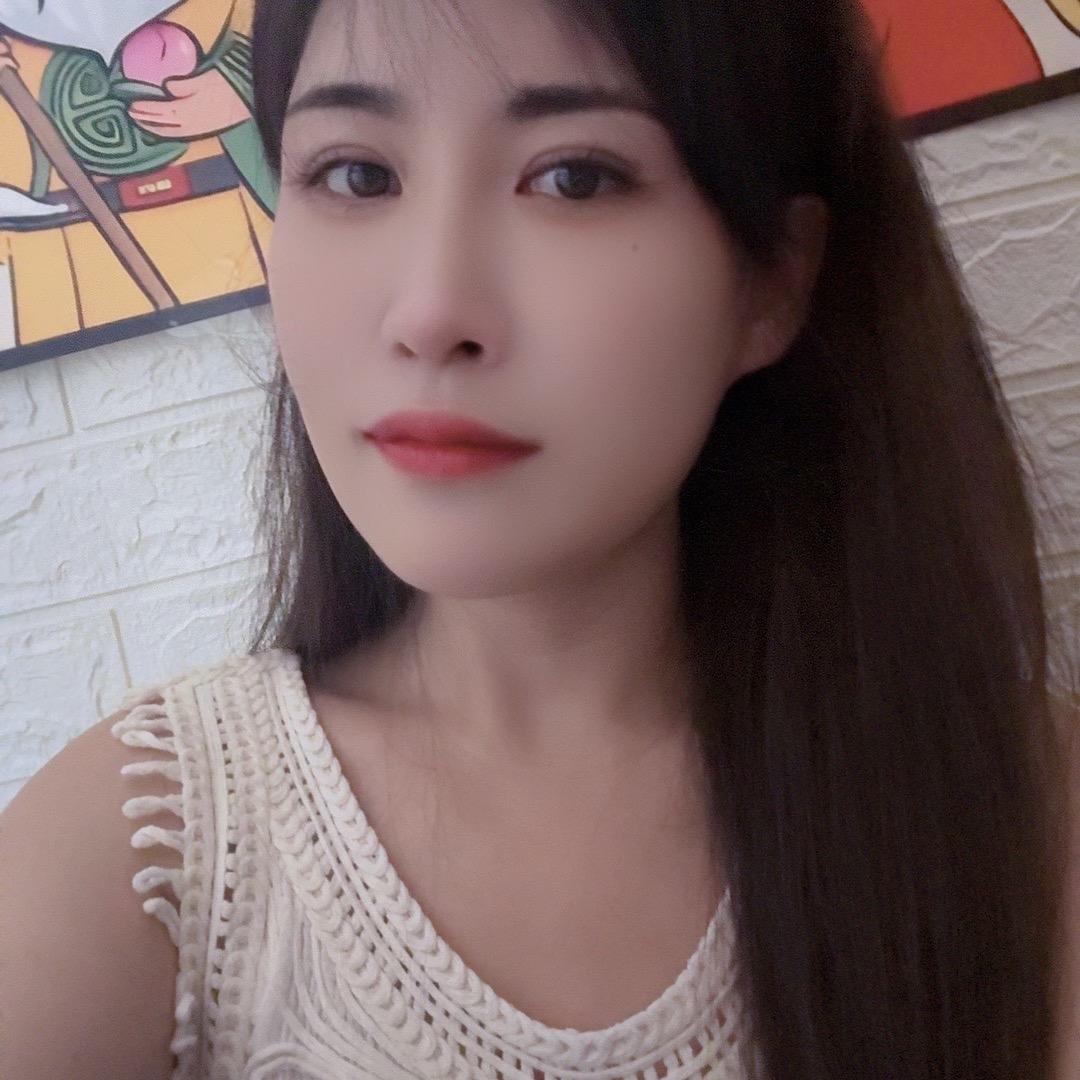 大长脸爱美食（李格子）