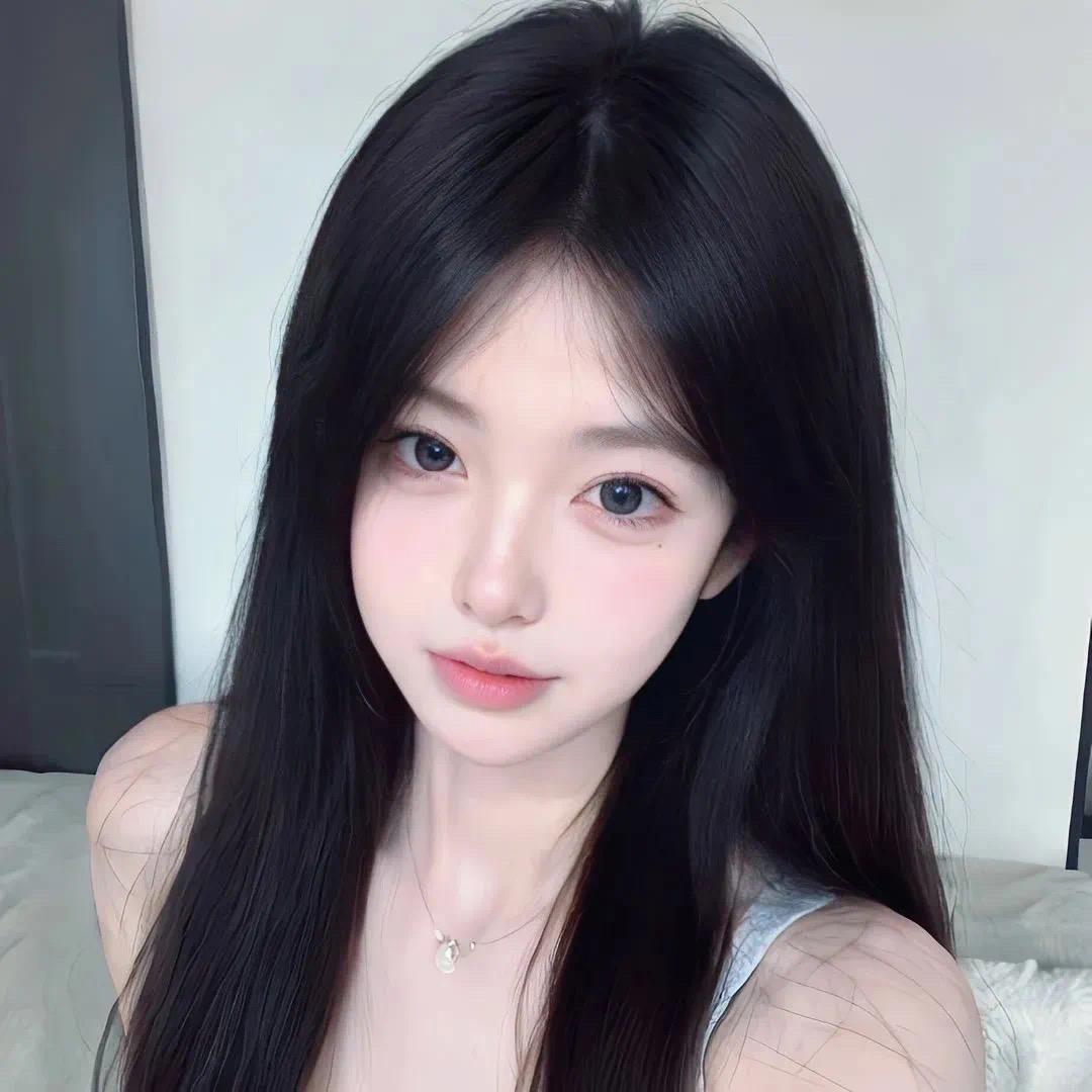 八月.