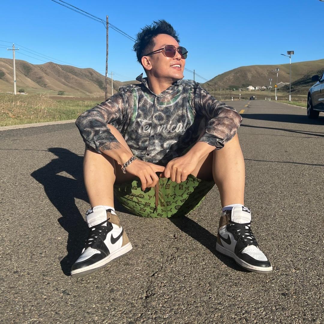 鑫鑫(猩猩🦍）🎤