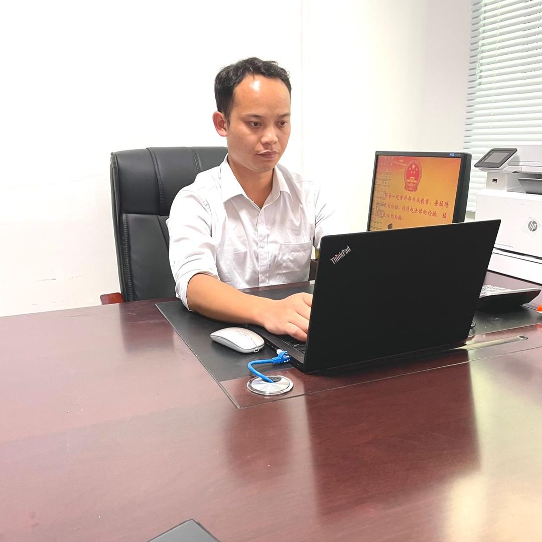 何绍辉（只做民商事）法律在文山执业