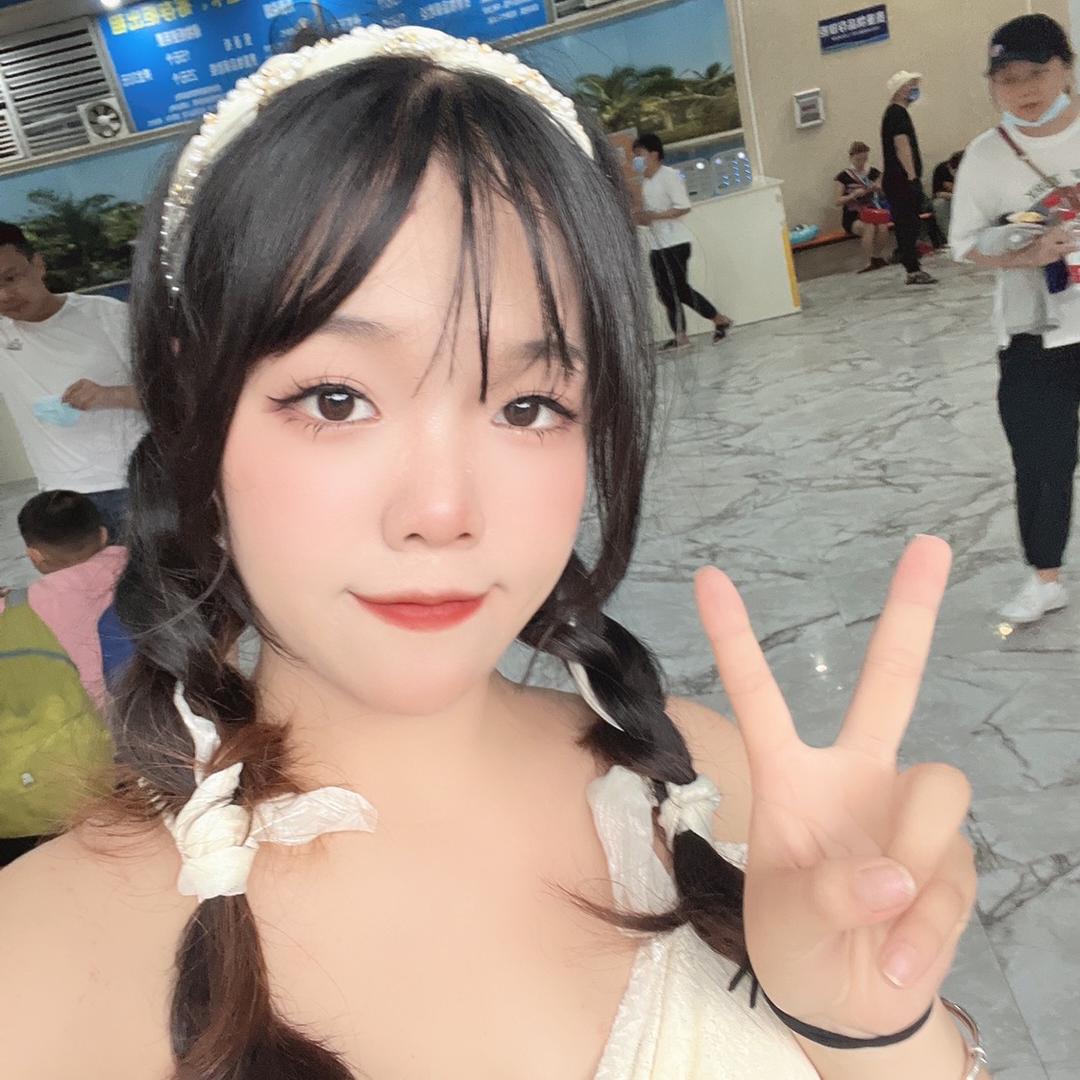 妮妮在深圳