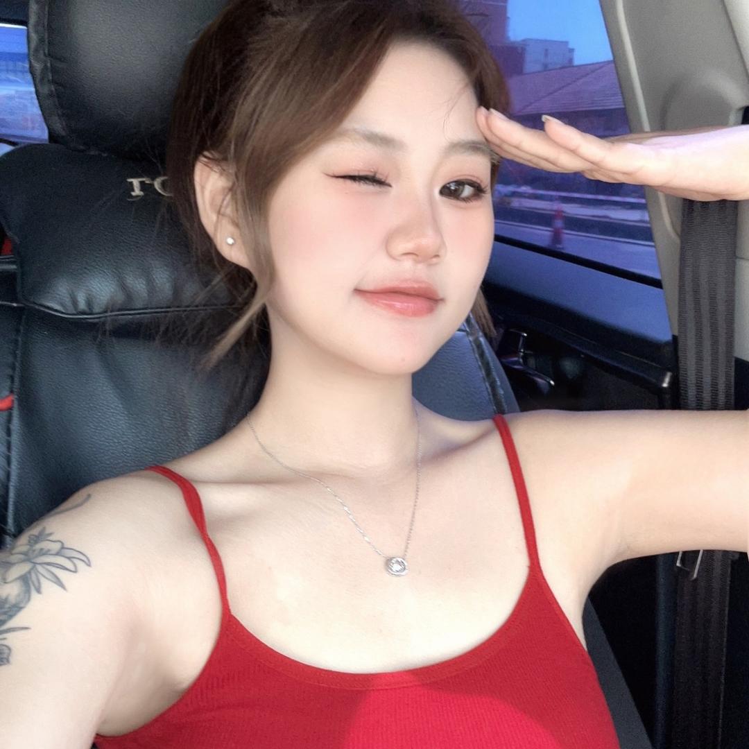 不想洗头.
