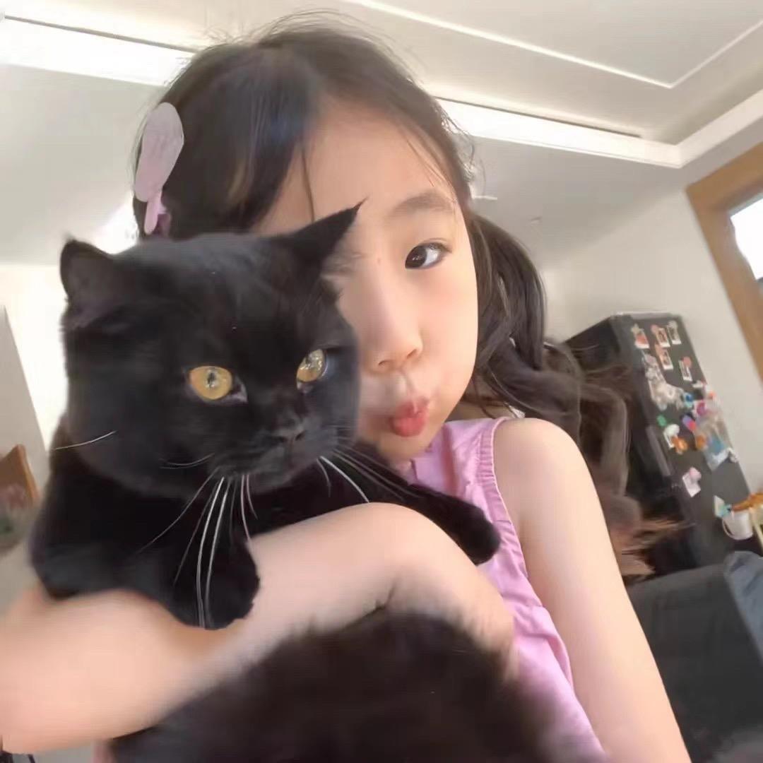 小欣～快跑啊！