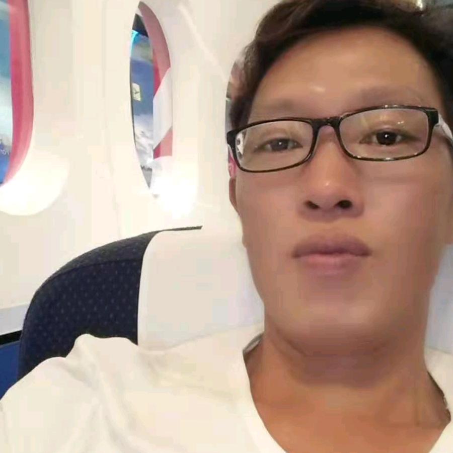 红尘最可笑，痴情最无聊