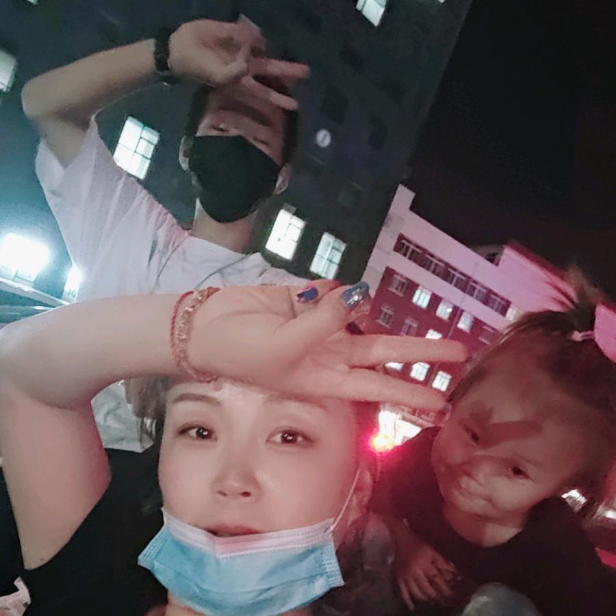 娜姐我   就拽