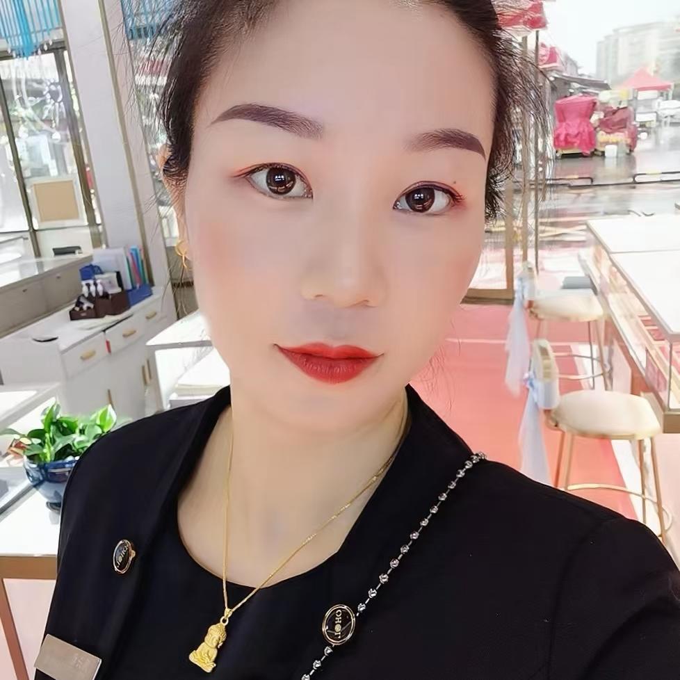 卖珠宝的霜姐