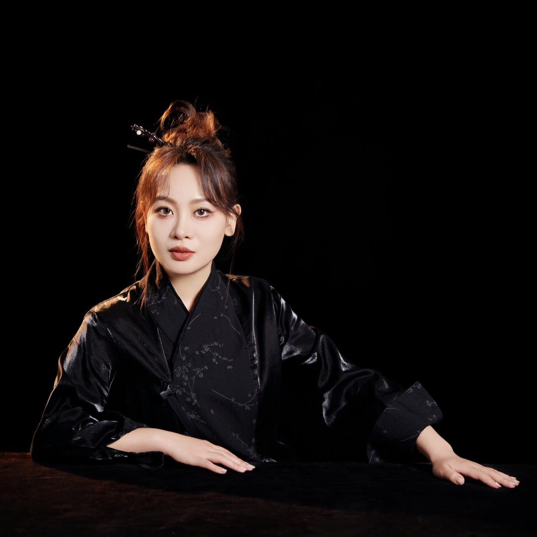 湖州野生眉定妆师 包包