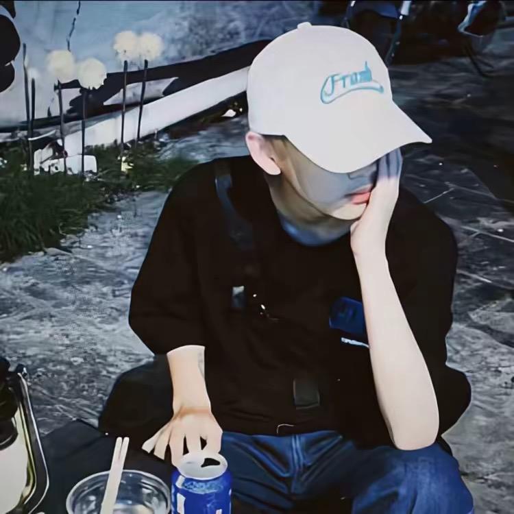 风吹草/.