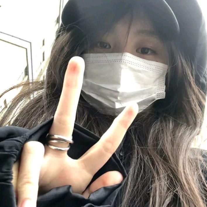 一个W