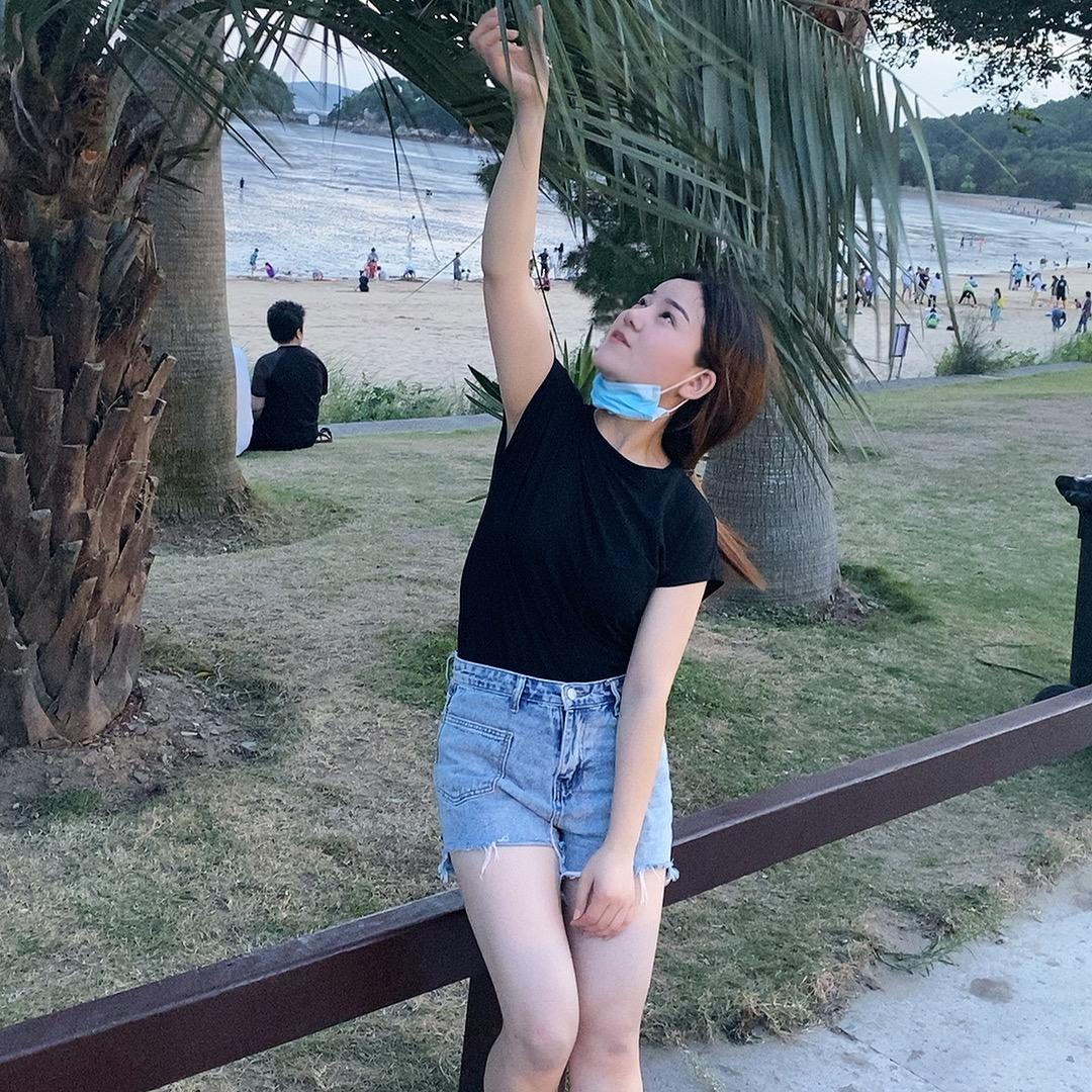 闹人精😜👻💋💋