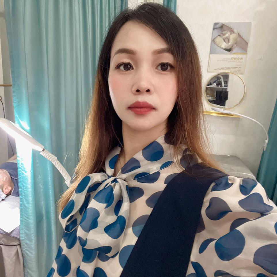 娜朵儿  洗脸吧