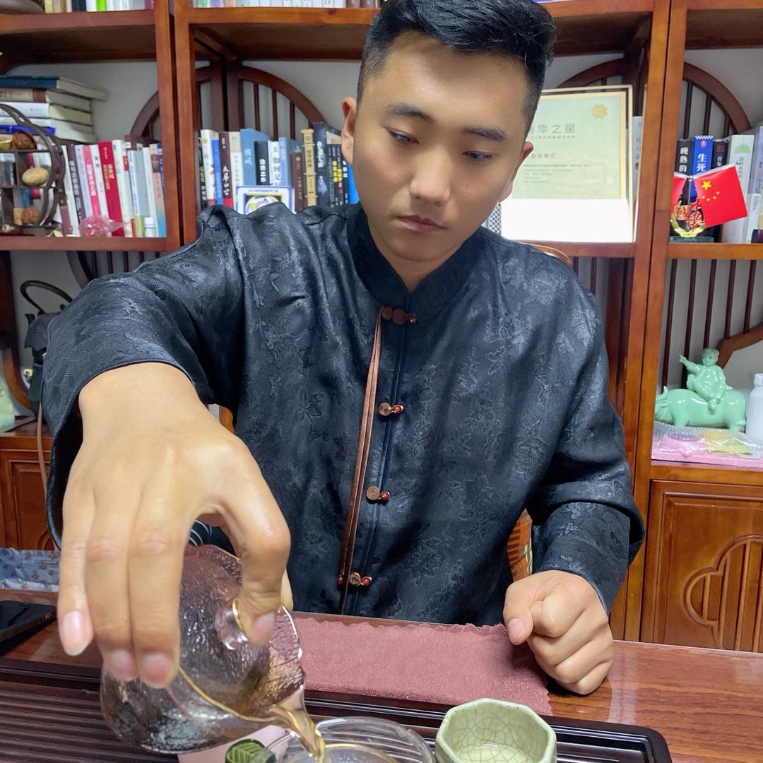 大裱哥不爱读书