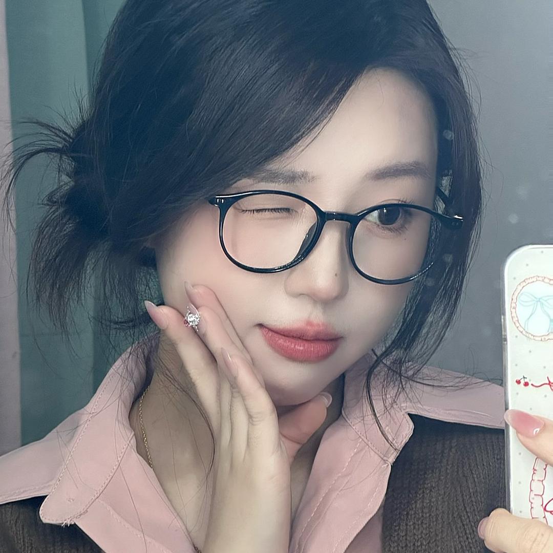单眼皮的啵