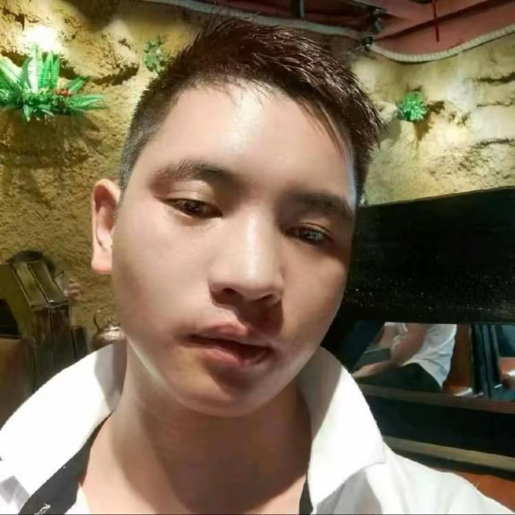 陈盼盼爱狗人士