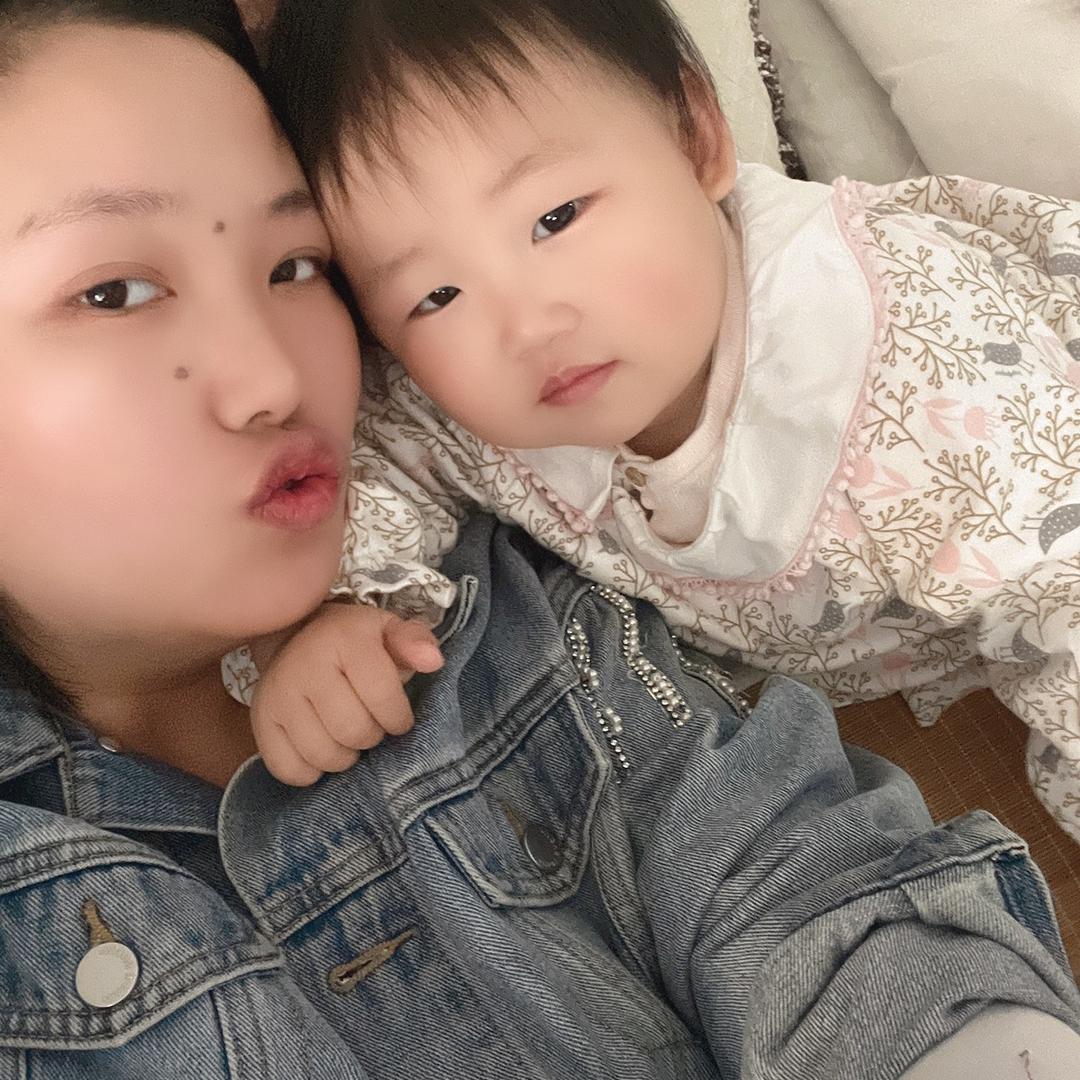墨墨妈