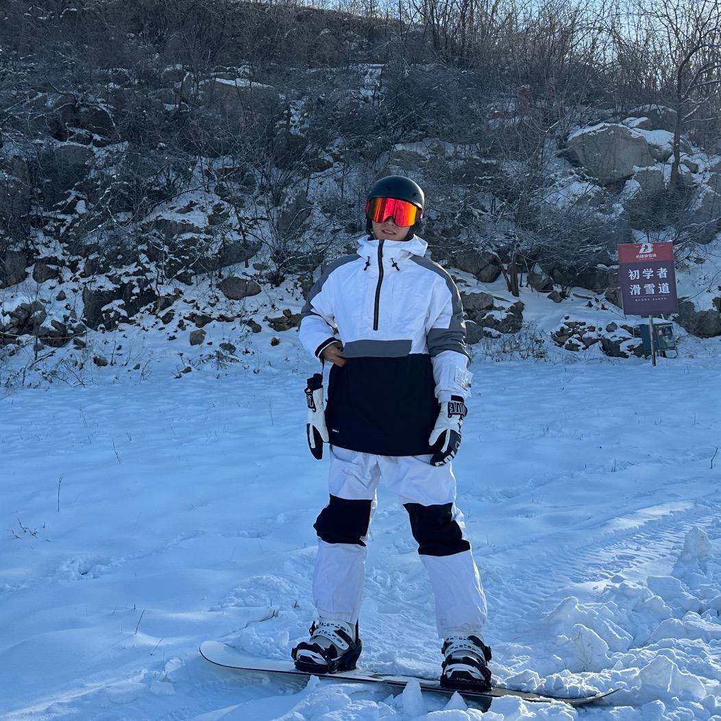 乐动轮滑小帅教练