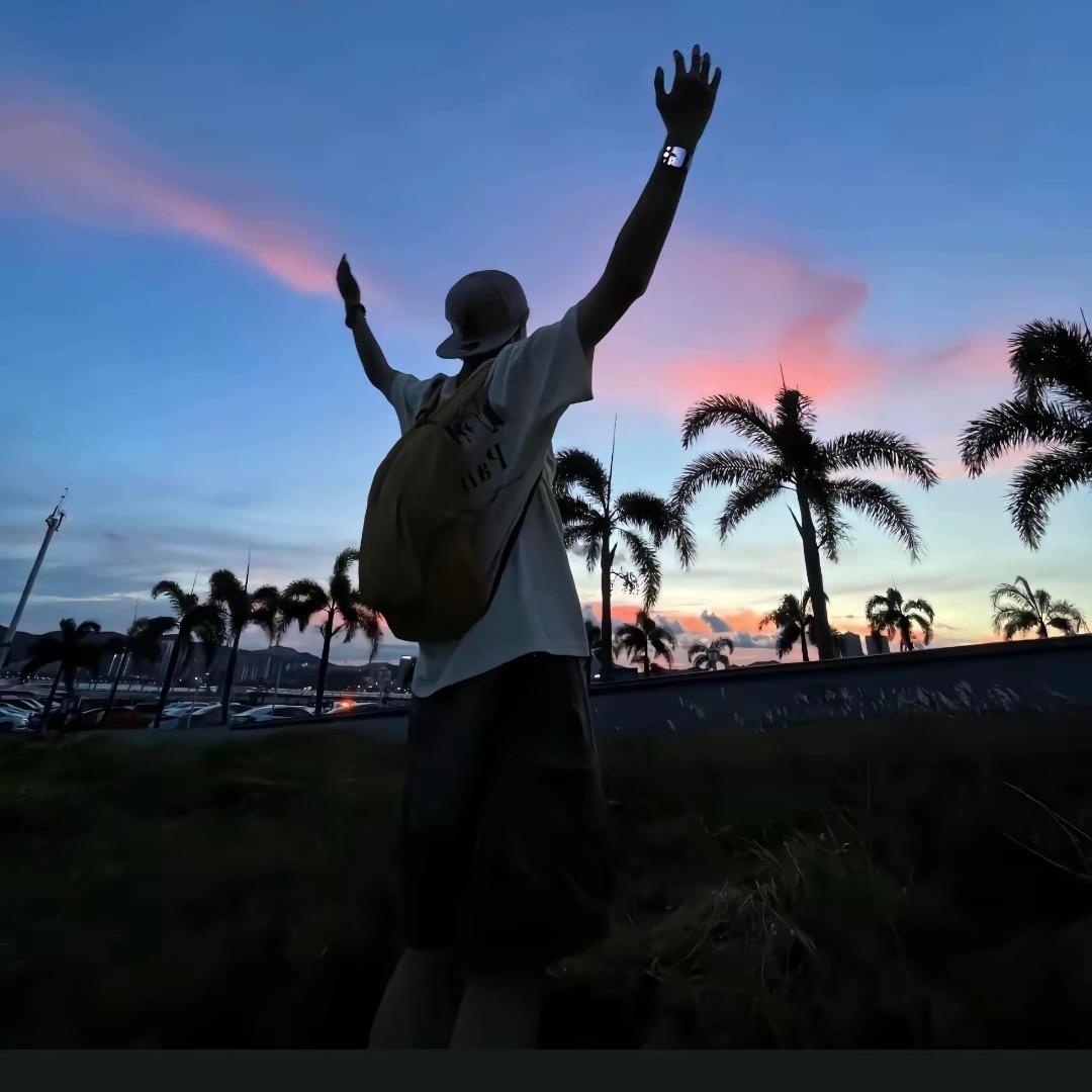 伊师大阿则《主页有群》