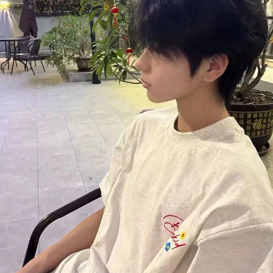 默默