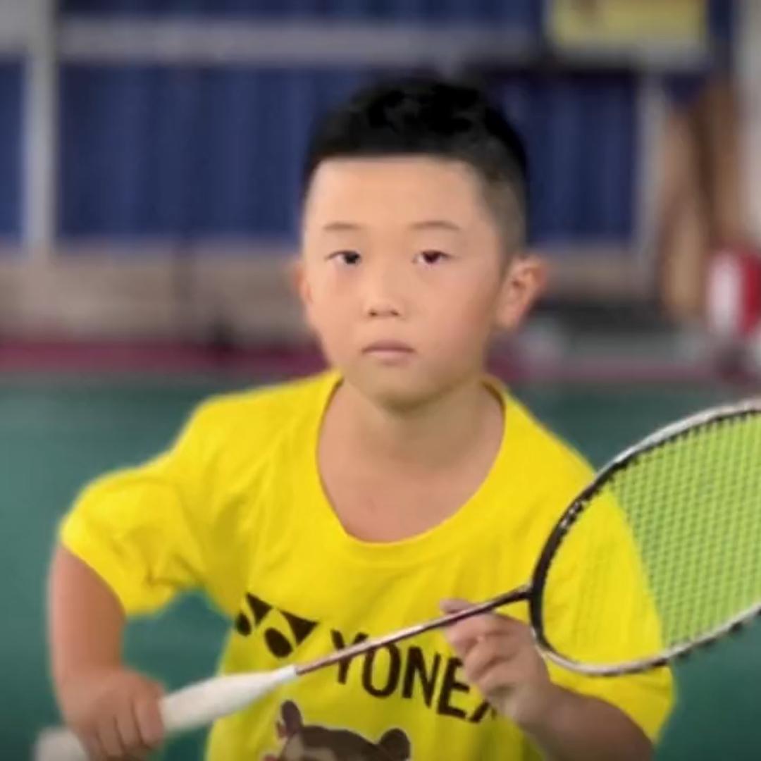 小谦哥爱打羽毛球🏸