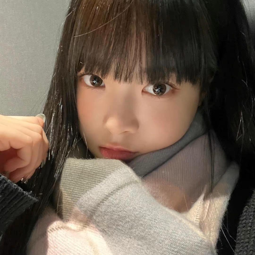 蕾蕾.