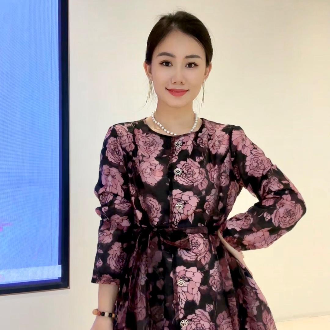 深圳一晗高定服饰