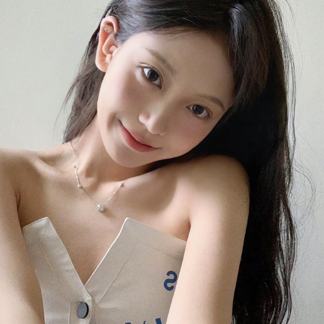 楚雨荨小秘