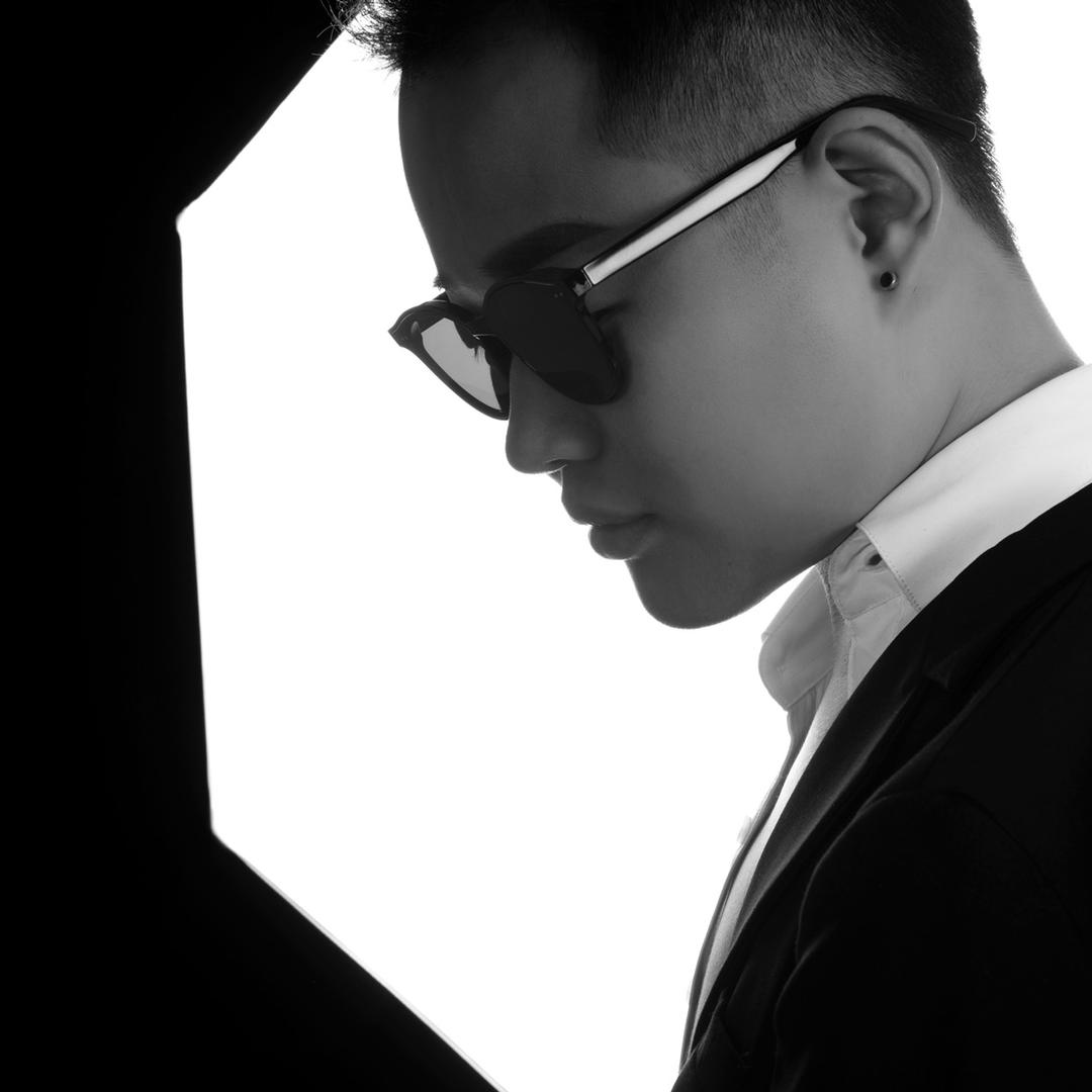 泉创介里—泉子