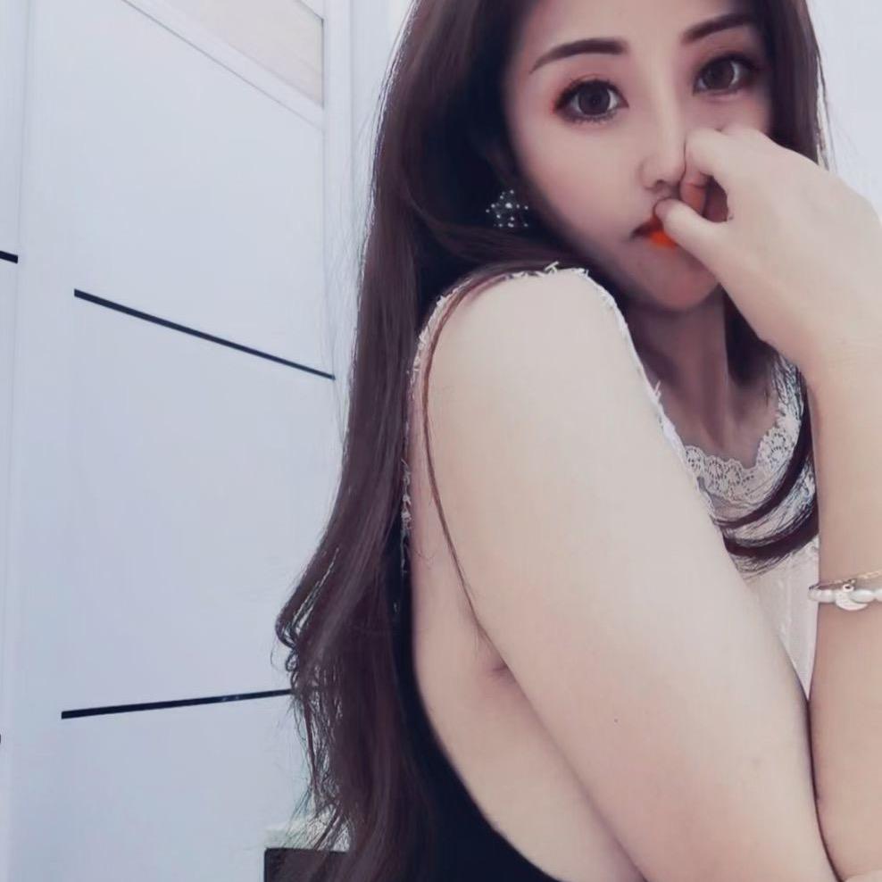 甜妹但会翻桌🍰