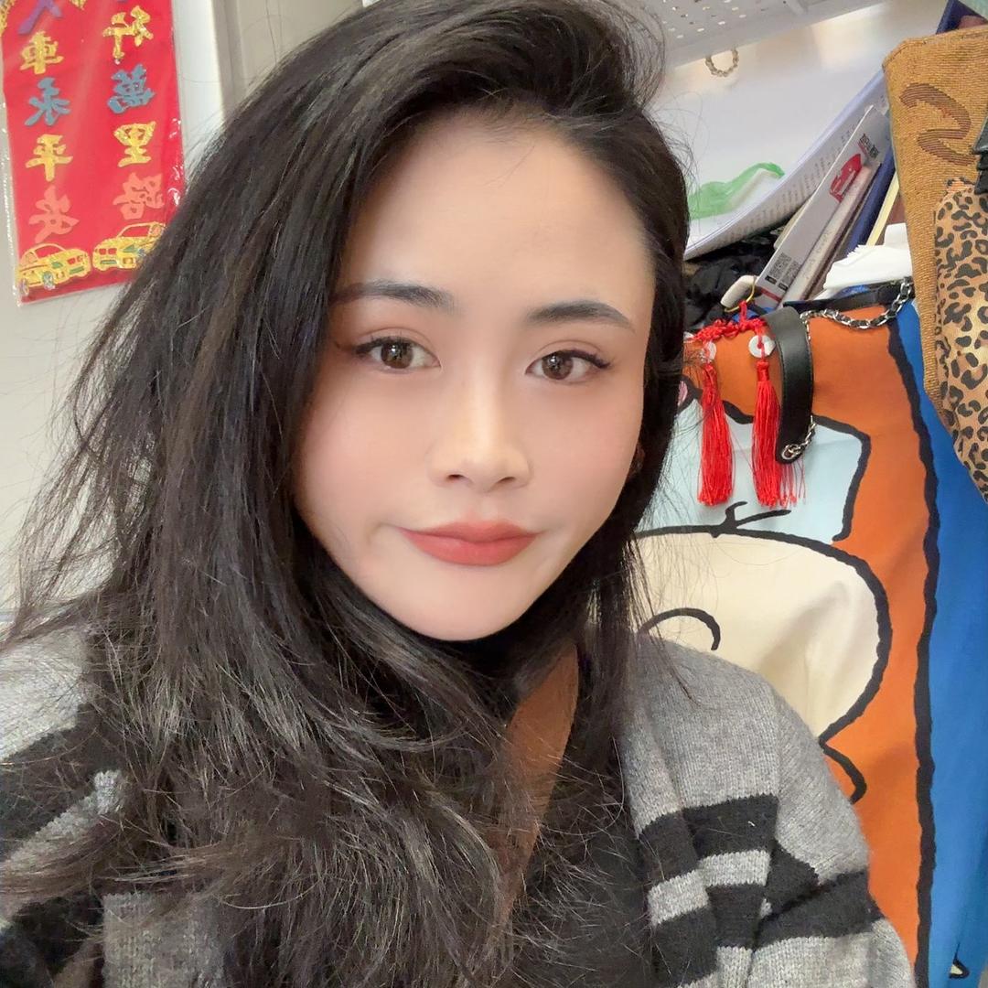 眉毛粗的Tina（减肥版）