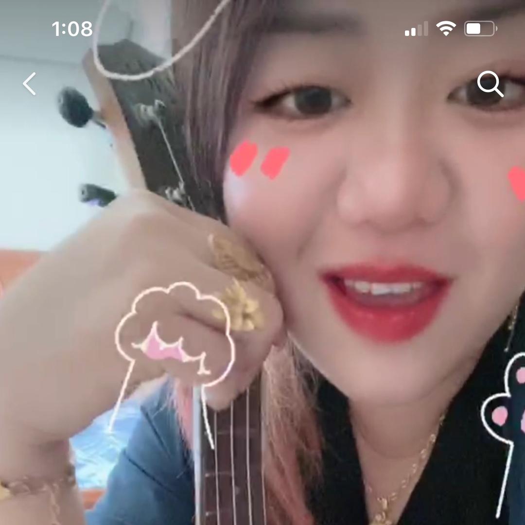 @俏丽女王