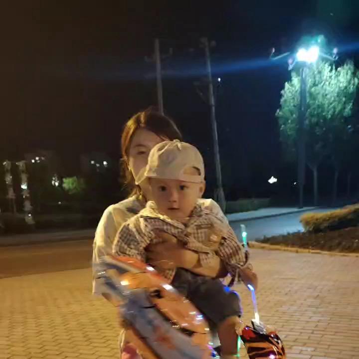 陪年糕慢慢长大