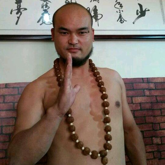 胡子哥尚意家俱城