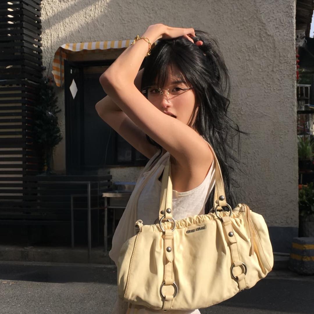 堇